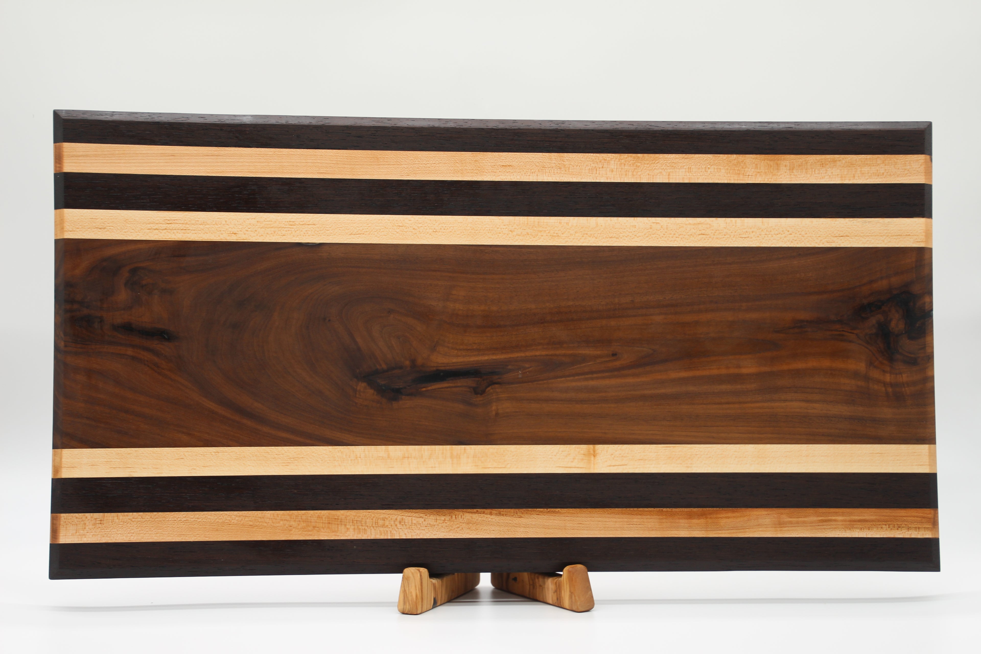 The Noir Timber Cutting Board